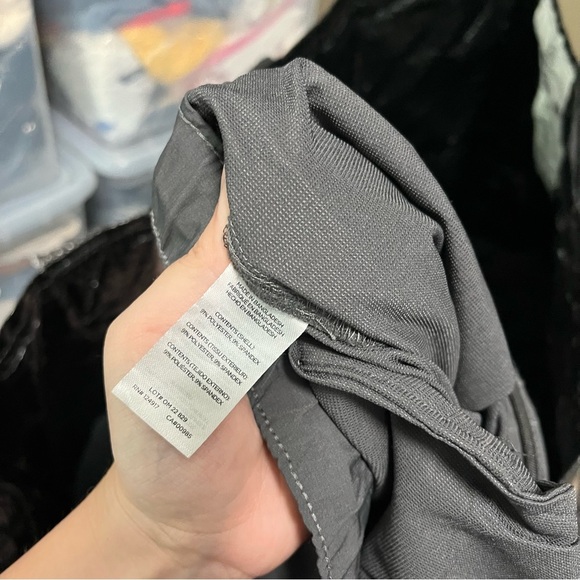 Lululemon Black Split Back Flyaway Tee Shirt T-Shirt Size 8 R2 - Picture 6 of 6